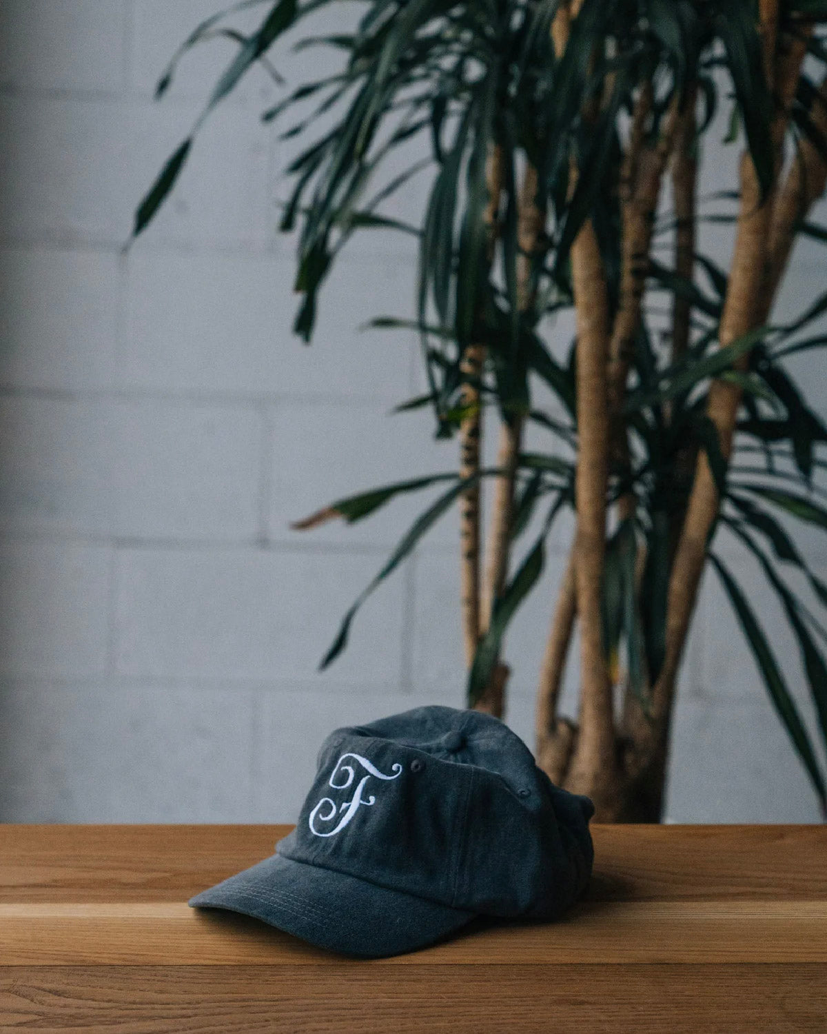 F logo dad hat