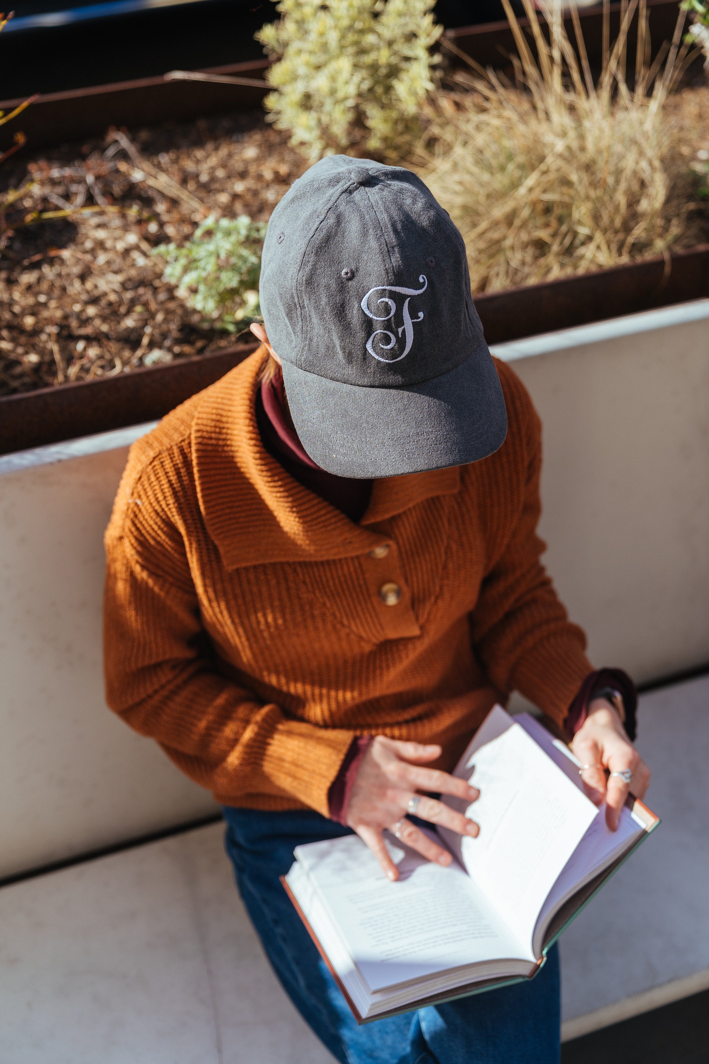 F logo dad hat